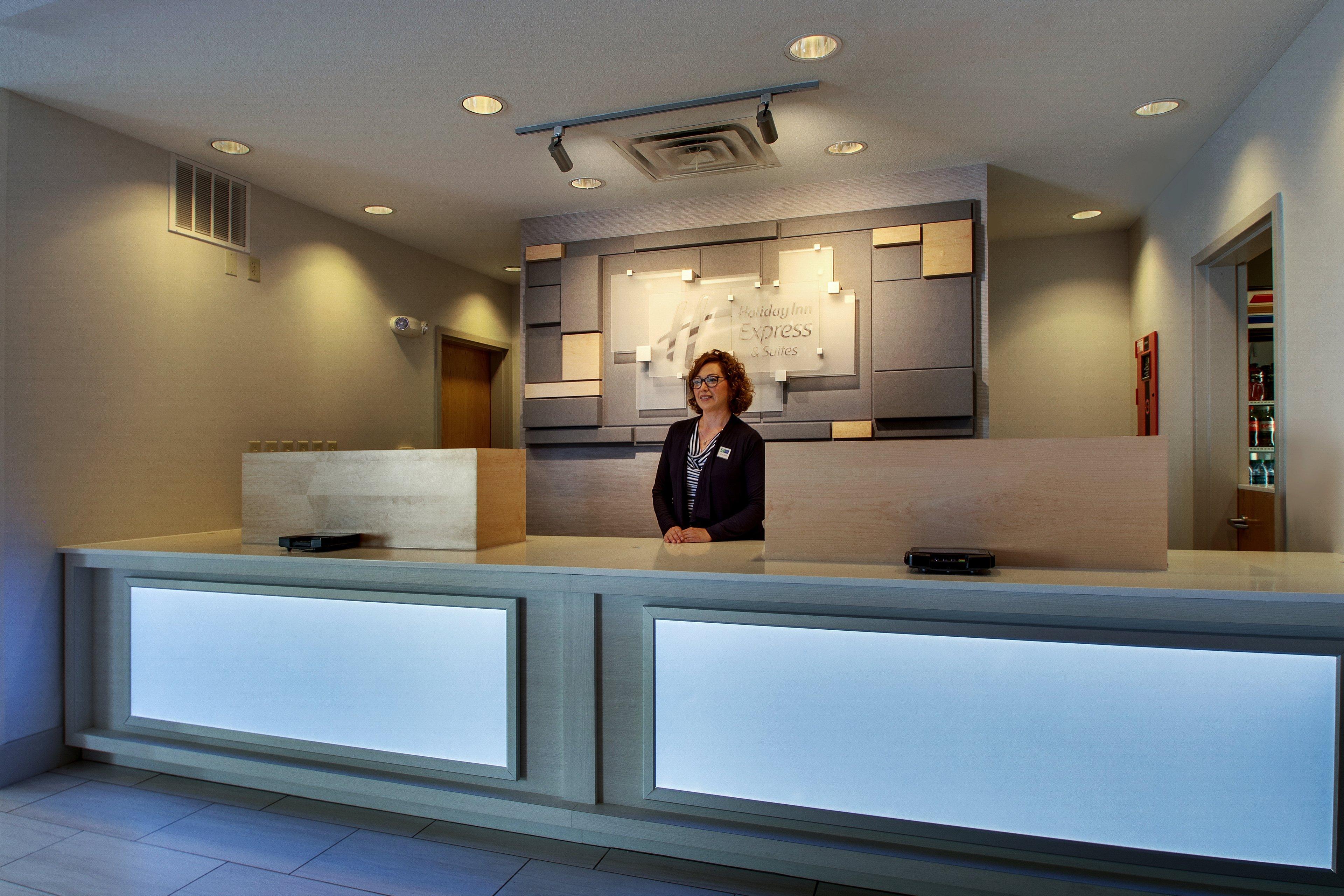 Holiday Inn Express Hotel&Suites Morris Exterior foto