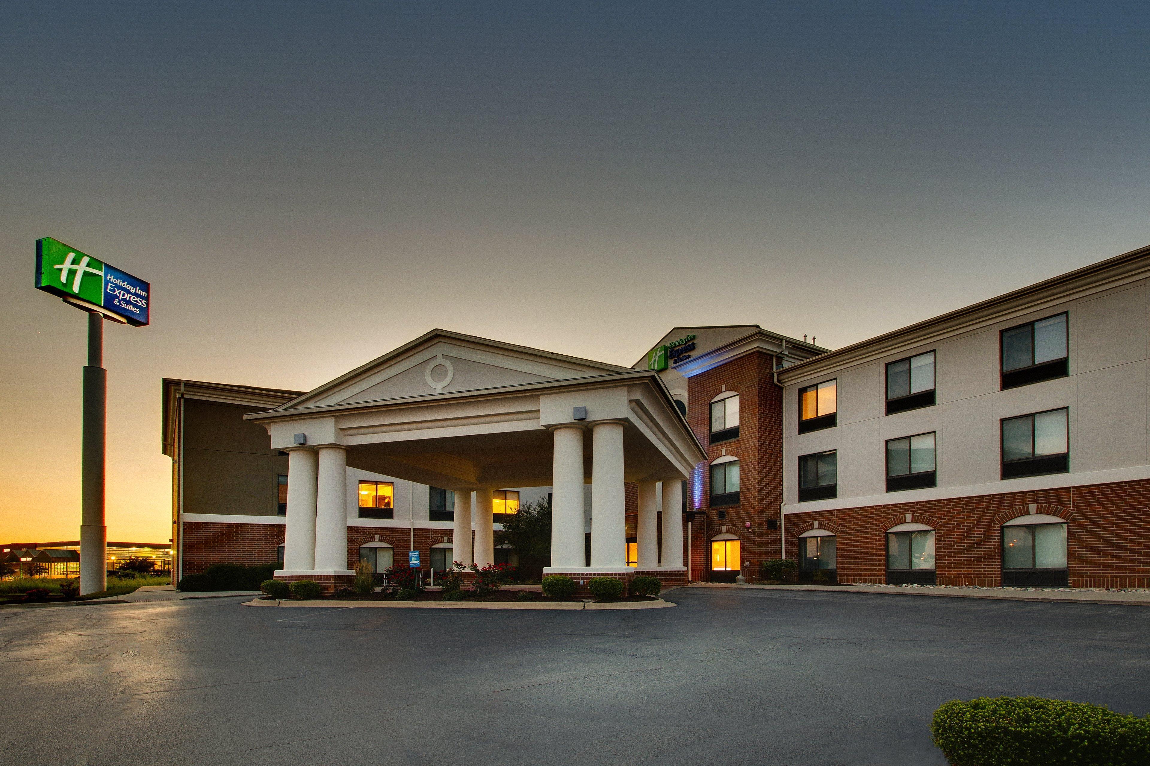 Holiday Inn Express Hotel&Suites Morris Exterior foto