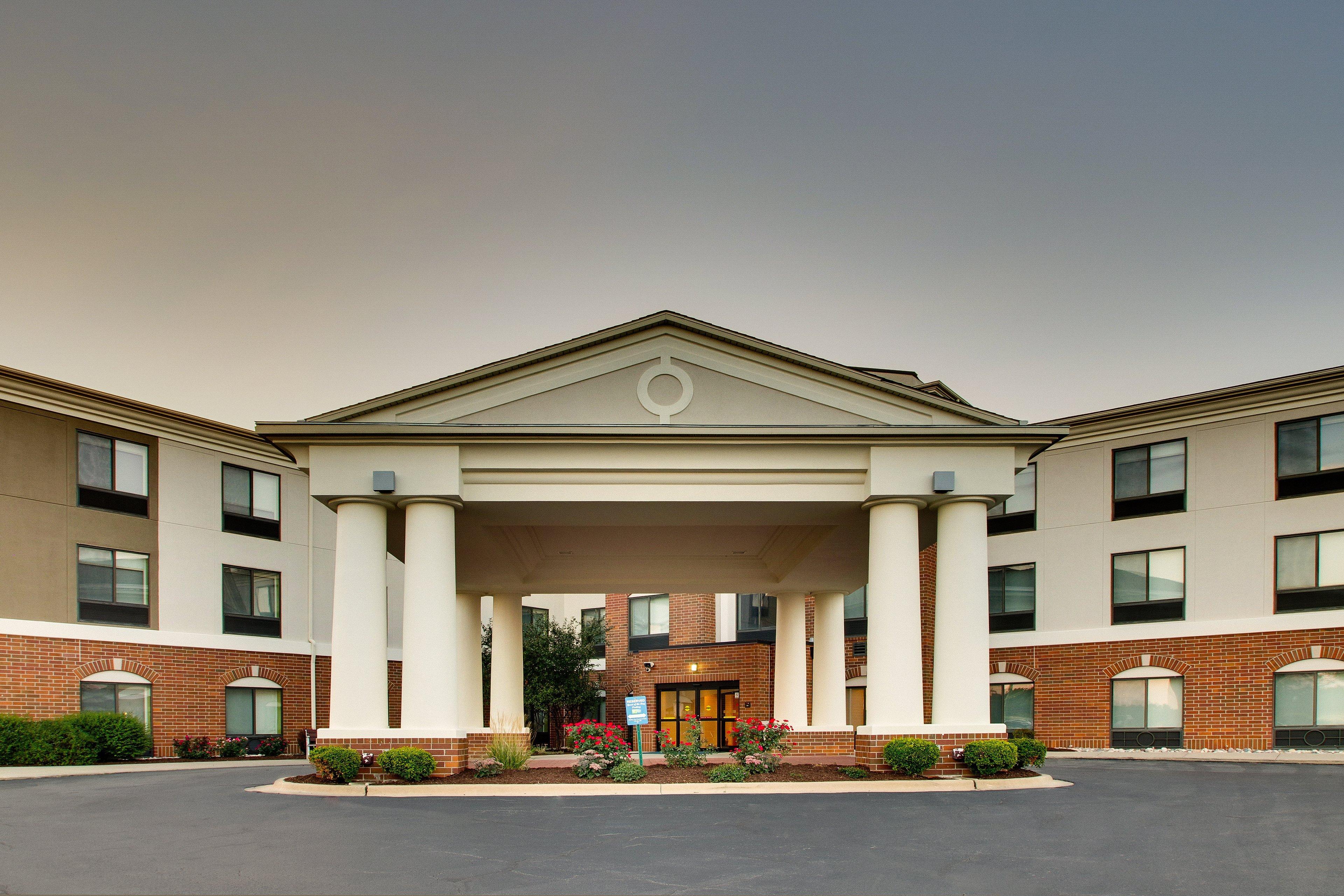 Holiday Inn Express Hotel&Suites Morris Exterior foto